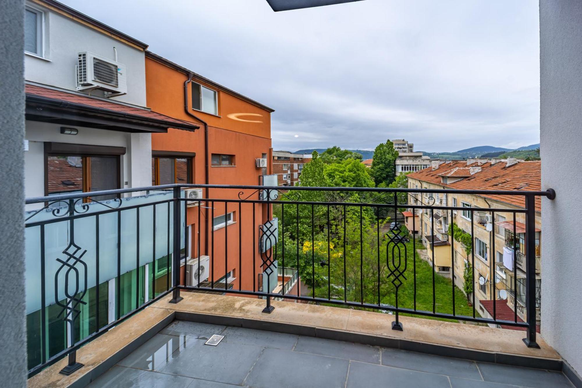 City Center Apartments Кирджалі Екстер'єр фото