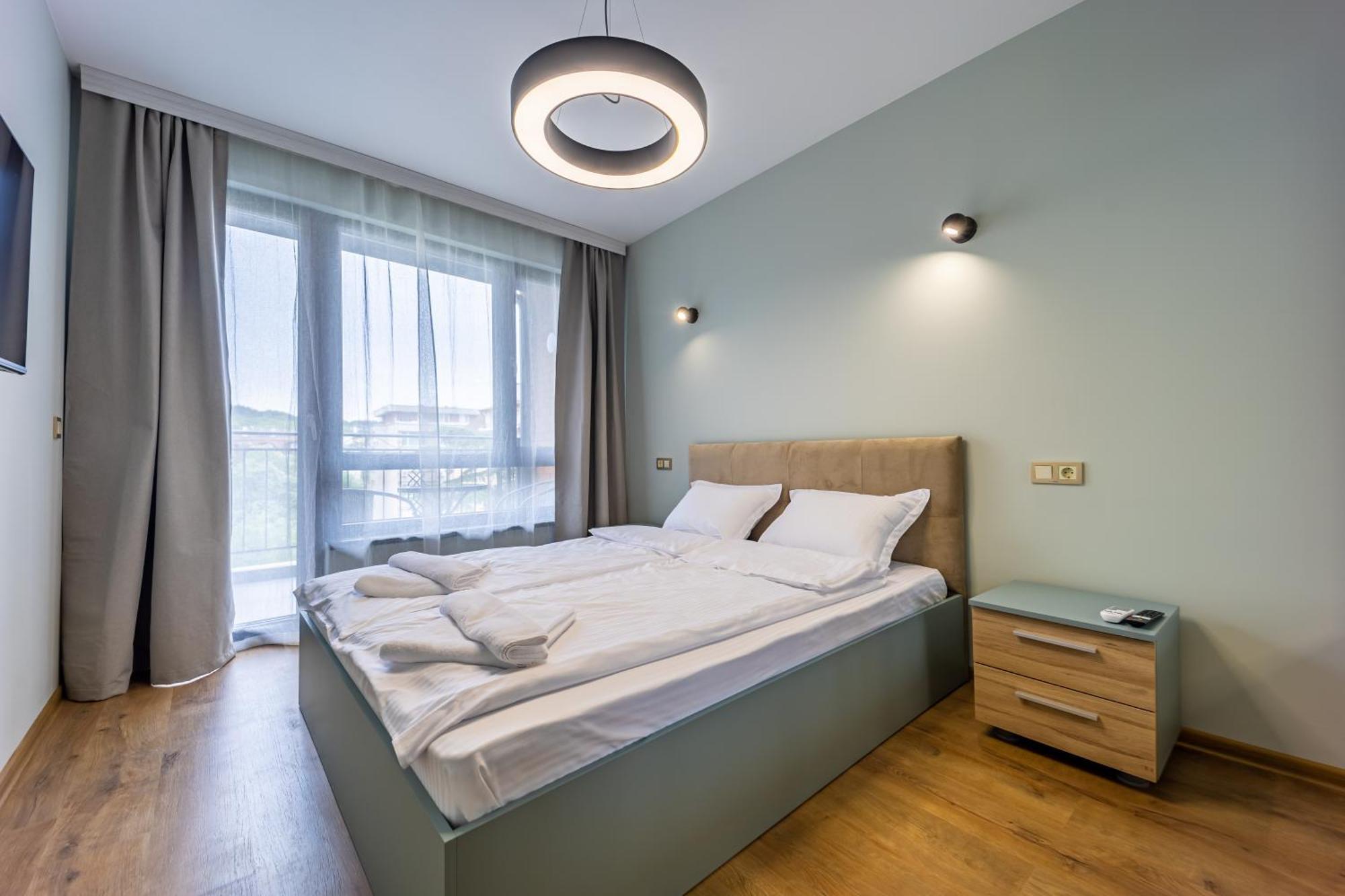 City Center Apartments Кирджалі Екстер'єр фото